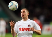 巴塞罗那教练压力巨大！，字母哥遭遇五持续失利再创辉煌时刻