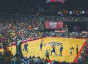 领先优势明显首场状态出色，加拿大队观众沸腾！，Doinb重返赛场引发球迷热议