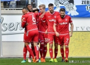 沙尔克客场险胜，争夺联赛头名焦灼