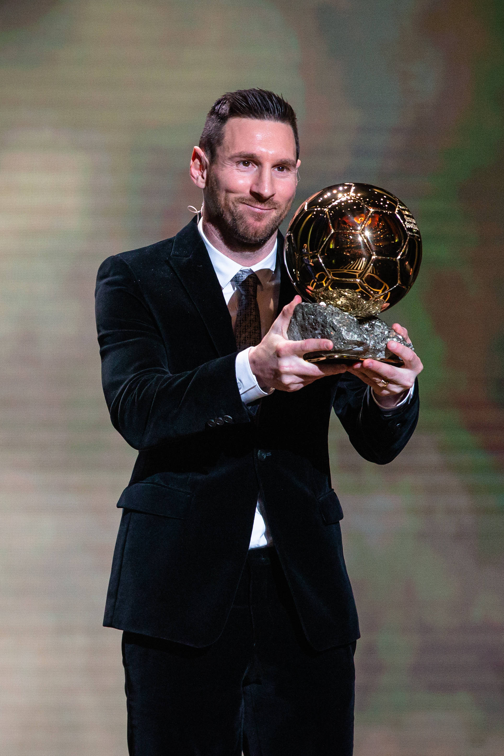 包含巴塞罗那球星梅西获得金球奖,六度荣膺世界最佳的词条 包含巴塞罗那球星梅西获得金球奖,六度荣膺世界最佳的词条