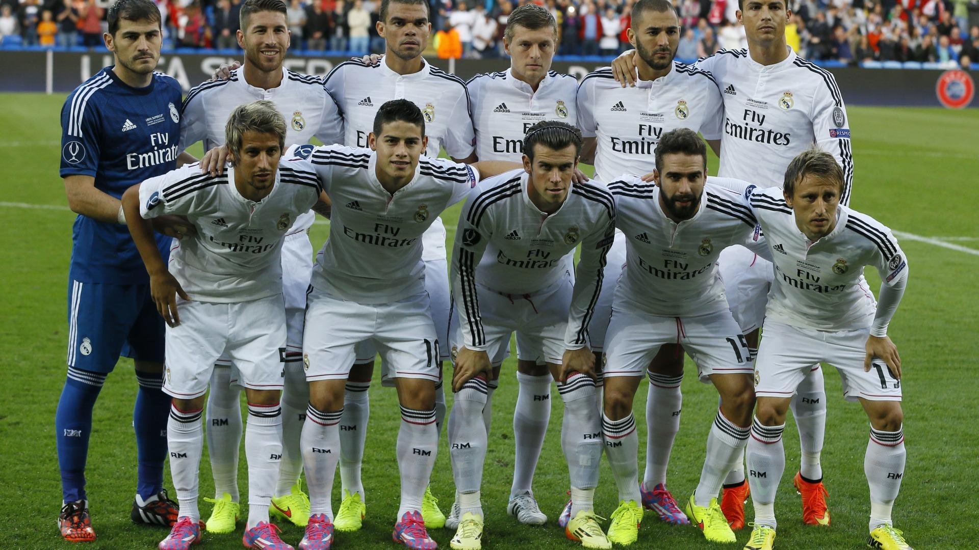 重要助攻引发热议！，C罗在法国队比赛中表现优异观众掌声雷动的简单介绍